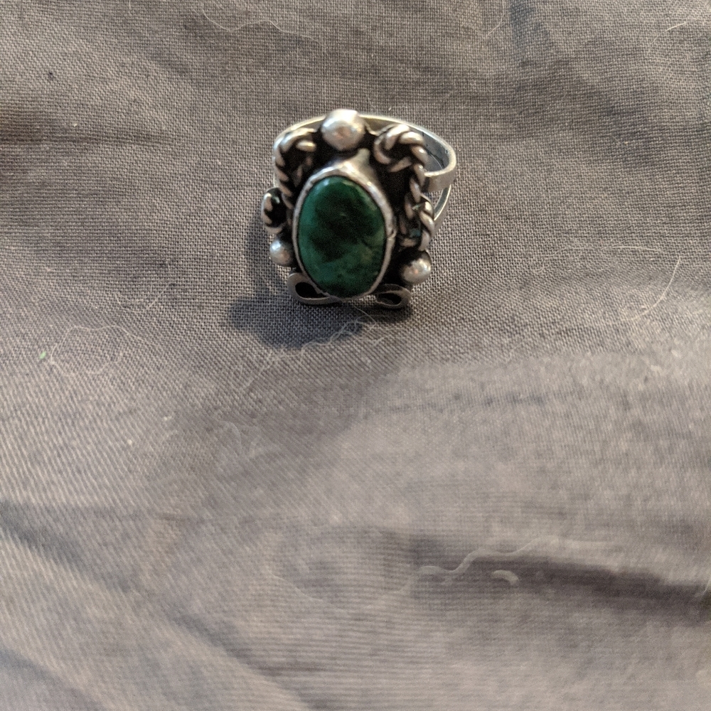 Malachite Ring Size 8 silver 925